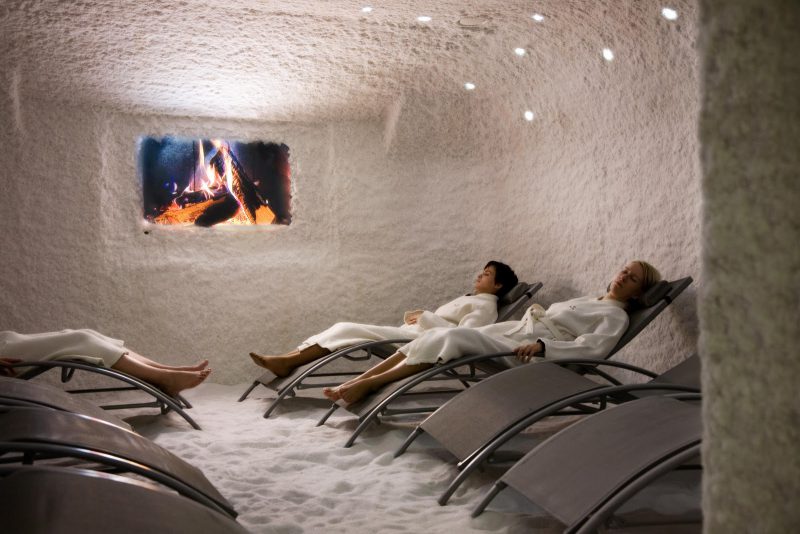 лечебные процедуры в Salt Room Clinic