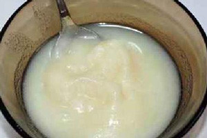 жир и ложка
