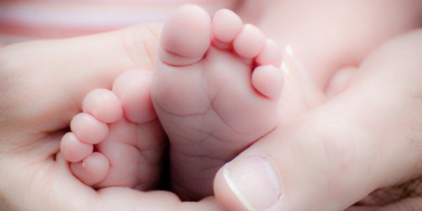 Что делать если у ребенка трескается и шелушится кожа на ногах