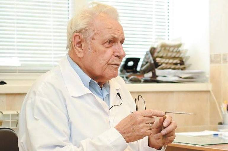 Профессор Неумывакин
