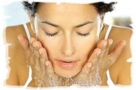 Как лечить псориаз живой и мертвой водой?