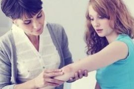 Как выглядит псориаз на начальной стадии фото на ногах?